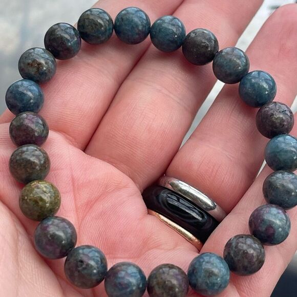 Ruby Fuchsite with Kyanite beaded bracelet 6.75” crystal healing emotional suppo - Picture 6 of 12